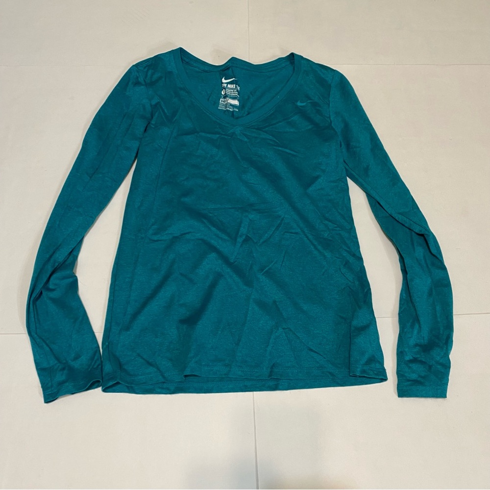 ❤️Nike Blue Long Sleeve Tee